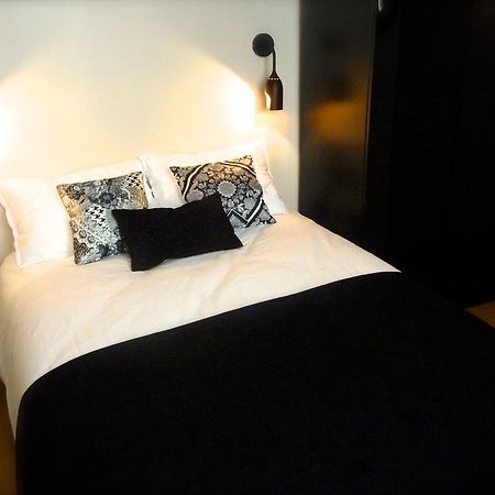 Ferienwohnung Duplex De Charme Au Coeur De Montmartre Paris Zimmer foto