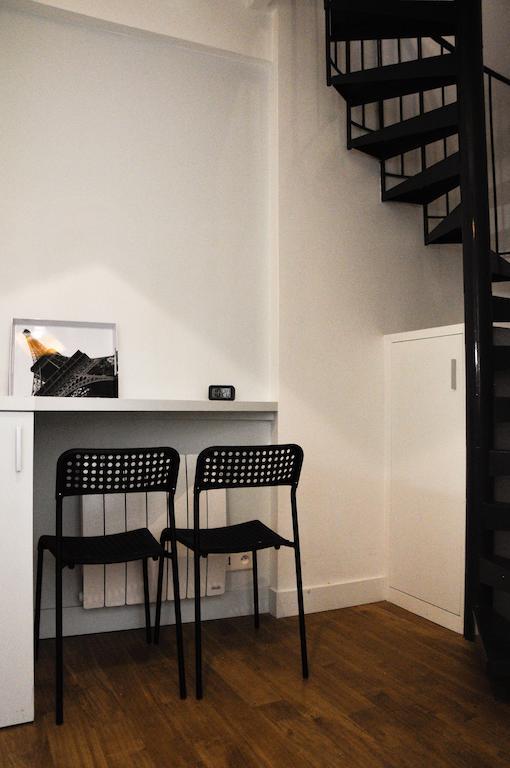 Ferienwohnung Duplex De Charme Au Coeur De Montmartre Paris Zimmer foto
