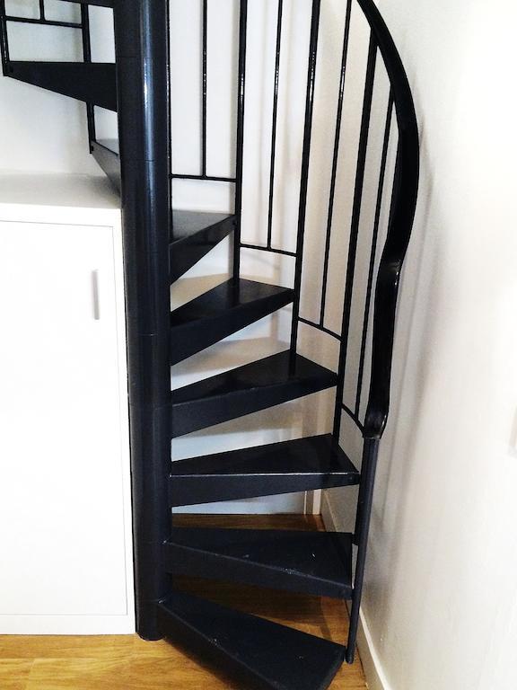 Ferienwohnung Duplex De Charme Au Coeur De Montmartre Paris Zimmer foto